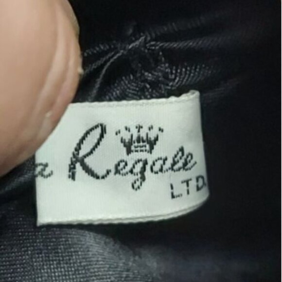 Vintage La Regale Ltd Hand Beaded Floral Clutch Zip Top Silk Lined Evening Bag - Picture 7 of 9